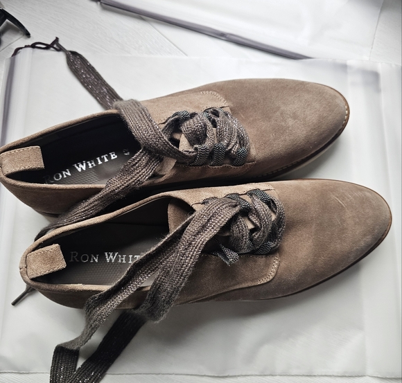 Ron White Tova Mink Weatherproof Suede Derby SZ 42/ US 10 WOMENS